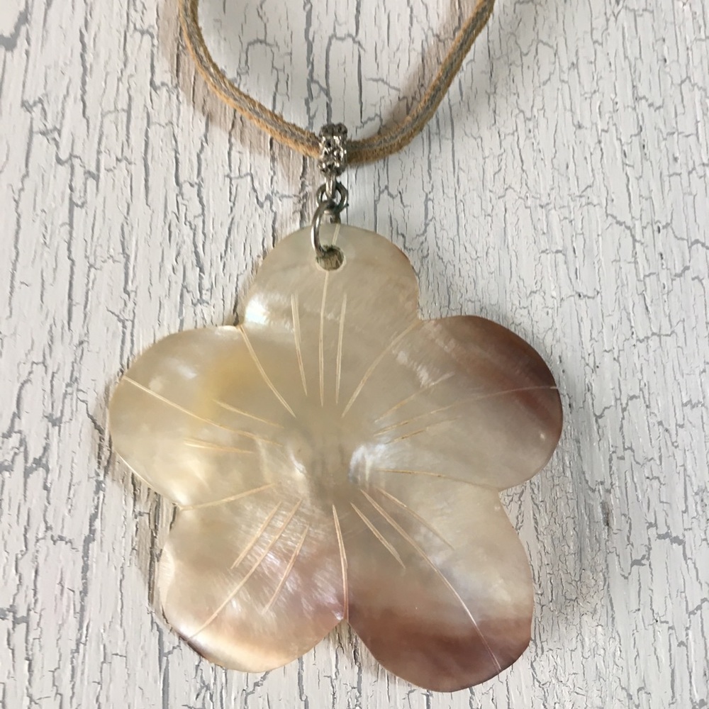Handmade Flower Shell Choker